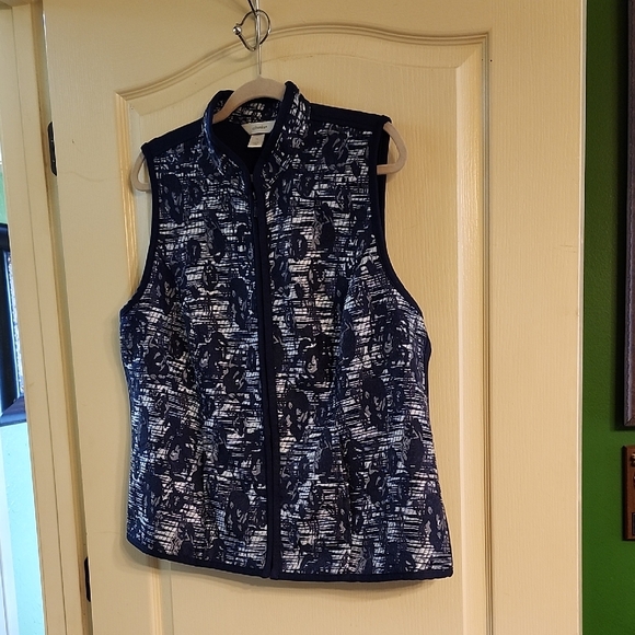 CJ BANKS VEST - Picture 1 of 3